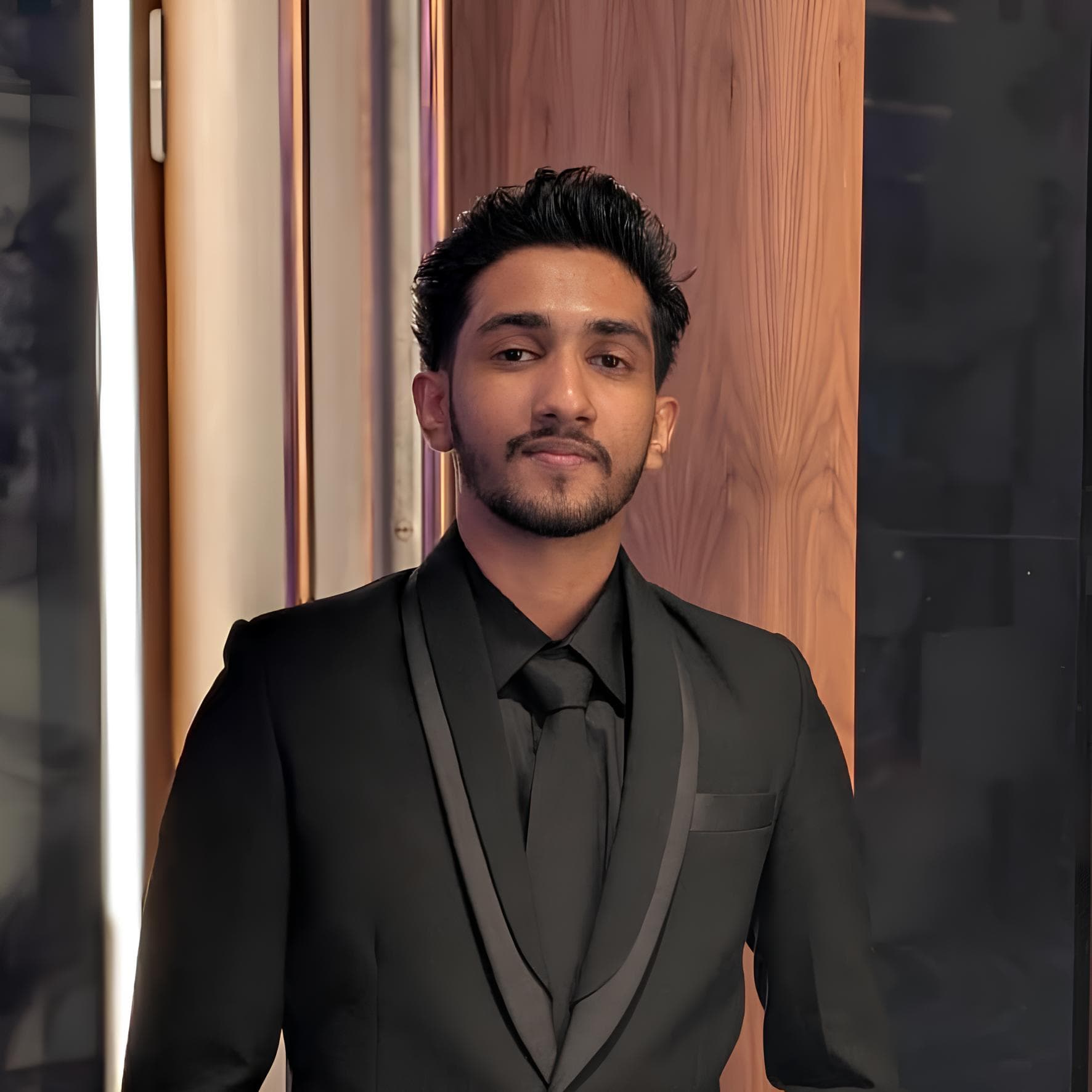 Ransilu Aberathna at work
